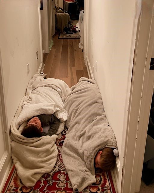 I Came Home to Find My Kids Sleeping in the Hallway, What My Husband Turned Their Bedroom into While I Was Away Made Me Feral