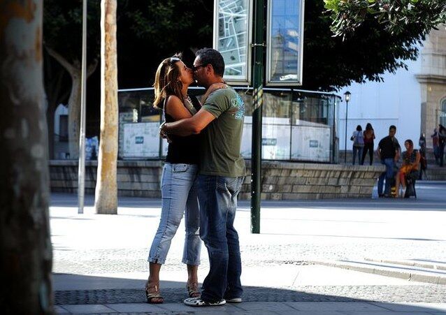 I Got a Photo of My Fiancé Kissing My Best Friend Just Hours after I Left for a Business Trip — They Soon Regretted It