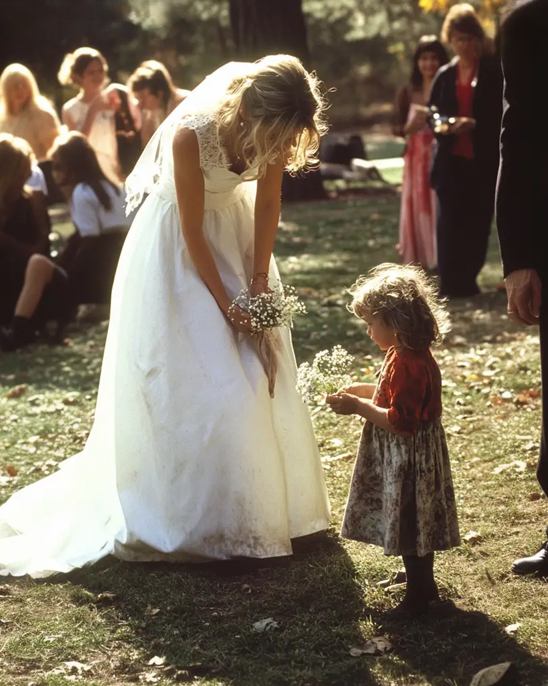 At My Wedding, a Little Girl with a Bouquet of Daisies Asked for a Coin, I Glanced at Her Hand And Stopped the Wedding