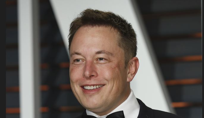 Elon Musk Has a Simple Solution For Problem of Protesters Replacing American Flag with Another Country’s